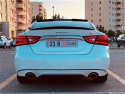 Nissan Maxima
